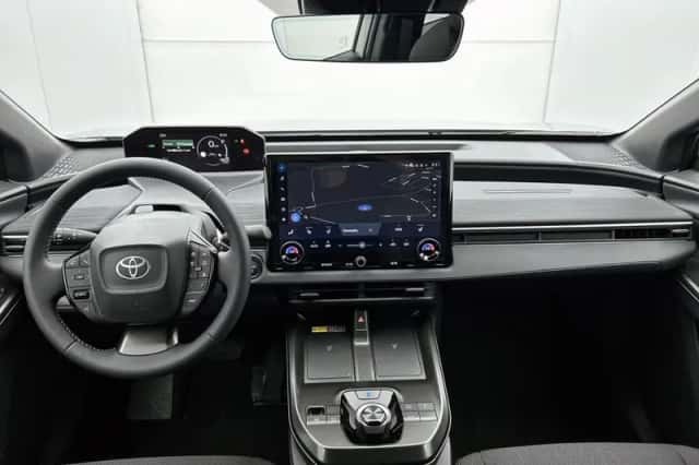 Toyota C-HR+ (2026) thumbnail 4