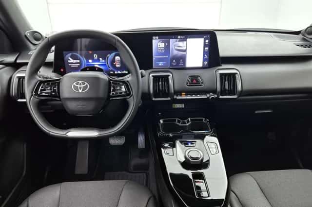 Toyota Urban_Cruiser (2026) thumbnail 5