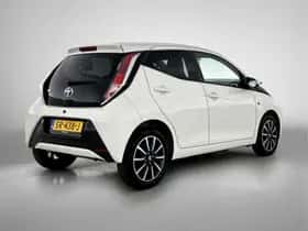 Toyota Aygo (2018) thumbnail 2