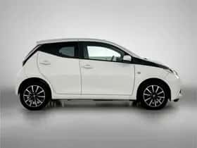 Toyota Aygo (2018) thumbnail 11