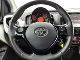 Toyota Aygo (2018) thumbnail 17