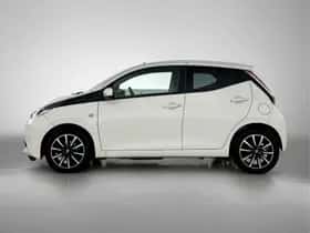 Toyota Aygo (2018) thumbnail 3
