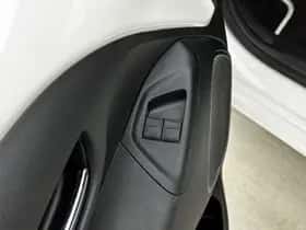 Toyota Aygo (2018) thumbnail 21