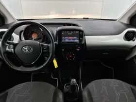 Toyota Aygo (2018) thumbnail 4