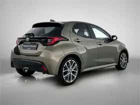 Toyota Yaris (2025) thumbnail 2