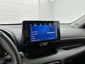 Toyota Yaris (2024) thumbnail 7