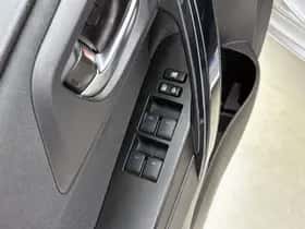 Toyota Auris (2017) thumbnail 21