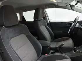 Toyota Auris (2017) thumbnail 35