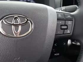 Toyota C-HR (2026) thumbnail 7