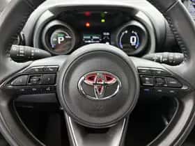 Toyota Yaris (2022) thumbnail 17