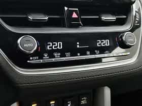 Toyota Corolla_Cross (2023) thumbnail 9