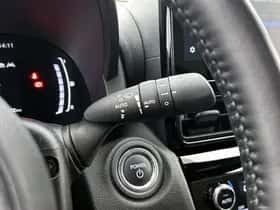 Toyota Yaris_Cross (2024) thumbnail 27