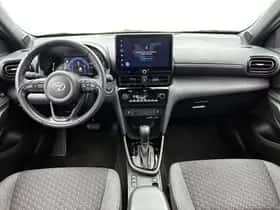 Toyota Yaris_Cross (2025) thumbnail 4