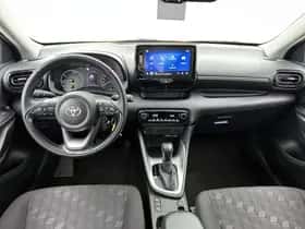 Toyota Yaris (2024) thumbnail 4