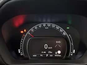 Toyota Aygo (2023) thumbnail 5