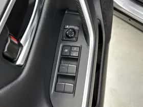 Toyota RAV4 (2021) thumbnail 21
