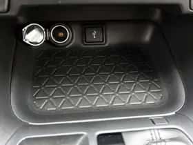 Toyota RAV4 (2021) thumbnail 23