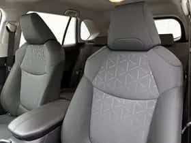Toyota RAV4 (2021) thumbnail 28