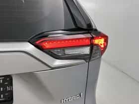 Toyota RAV4 (2021) thumbnail 30