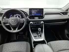 Toyota RAV4 (2021) thumbnail 4