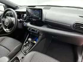 Toyota Yaris (2021) thumbnail 6