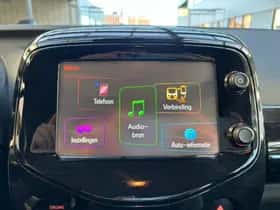 Toyota Aygo (2015) thumbnail 6