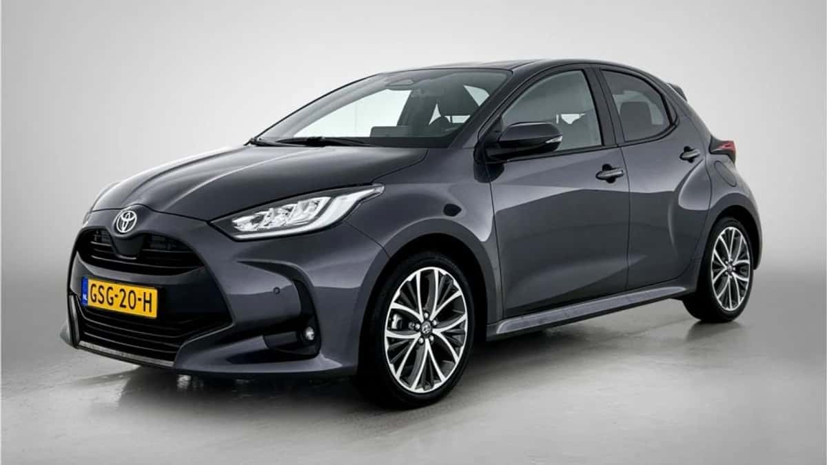 Toyota Yaris (2024) — foto 1