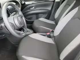 Toyota Aygo (2022) thumbnail 25