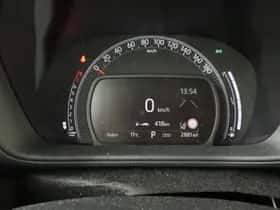 Toyota Aygo (2022) thumbnail 6
