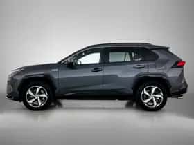 Toyota RAV4 (2022) thumbnail 3