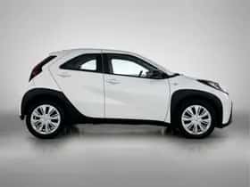 Toyota Aygo (2022) thumbnail 11