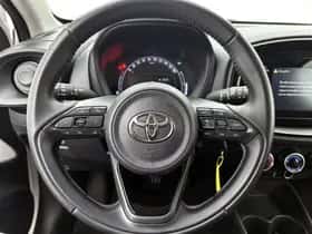 Toyota Aygo (2022) thumbnail 17