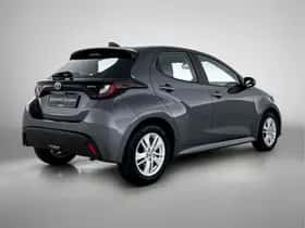 Toyota Yaris (2025) thumbnail 2