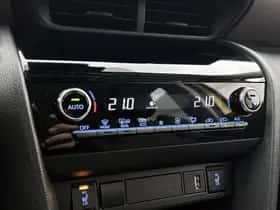 Toyota Yaris_Cross (2024) thumbnail 9
