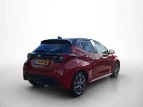 Toyota Yaris (2022) thumbnail 2
