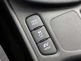 Toyota Yaris (2024) thumbnail 25