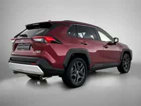 Toyota RAV4 (2023) thumbnail 2