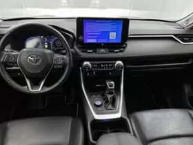 Toyota RAV4 (2023) thumbnail 4