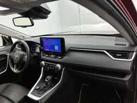 Toyota RAV4 (2023) thumbnail 6