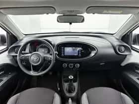 Toyota Aygo (2022) thumbnail 4