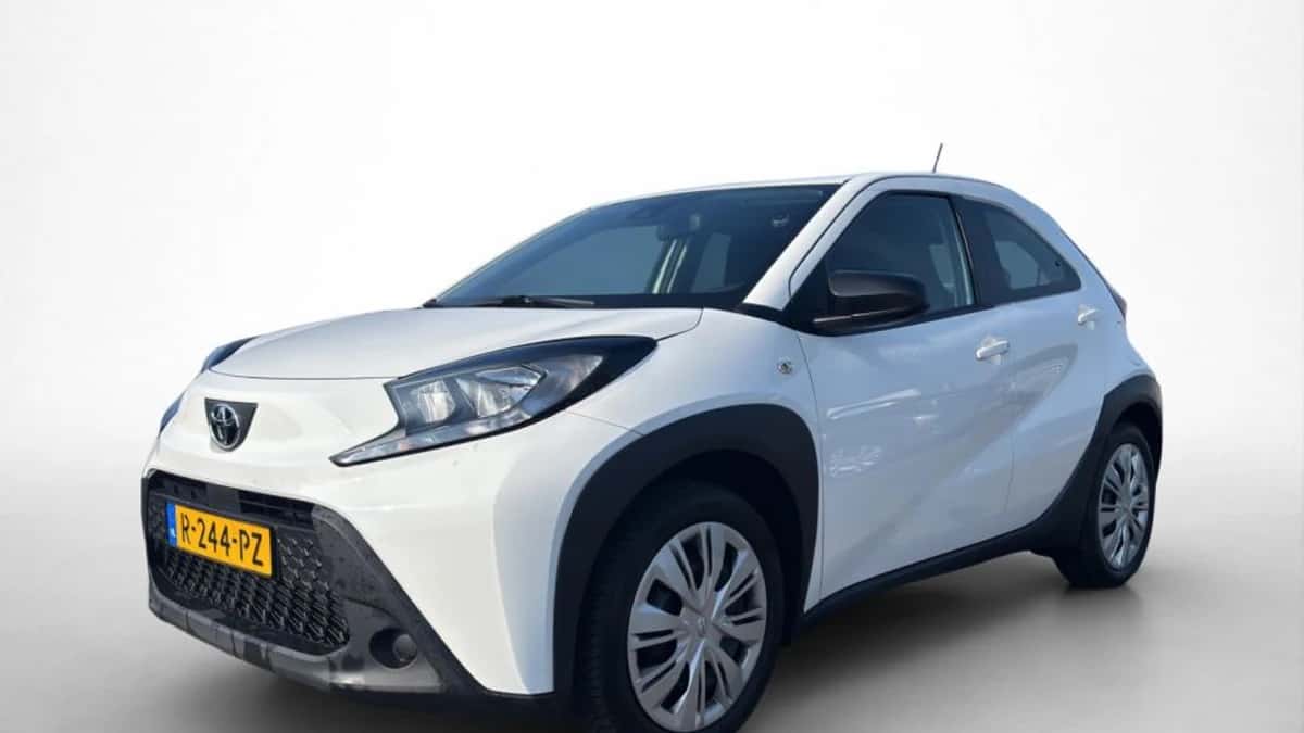 Toyota Aygo (2022) — foto 1
