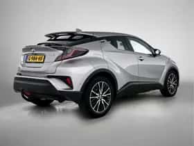 Toyota C-HR (2019) thumbnail 2
