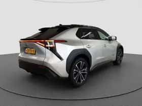 Toyota bZ4X (2025) thumbnail 2
