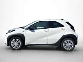 Toyota Aygo (2022) thumbnail 3