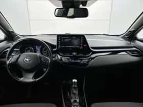 Toyota C-HR (2020) thumbnail 4