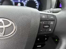 Toyota C-HR (2024) thumbnail 14
