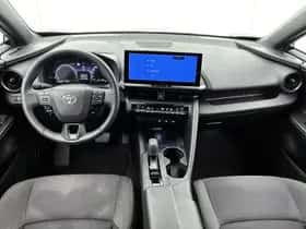 Toyota C-HR (2024) thumbnail 4