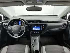 Toyota Auris (2017) thumbnail 4