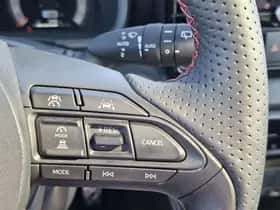 Toyota Yaris (2025) thumbnail 17