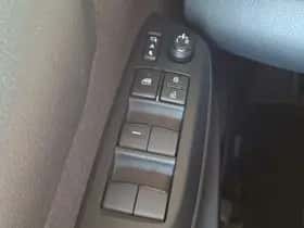 Toyota Yaris (2025) thumbnail 21